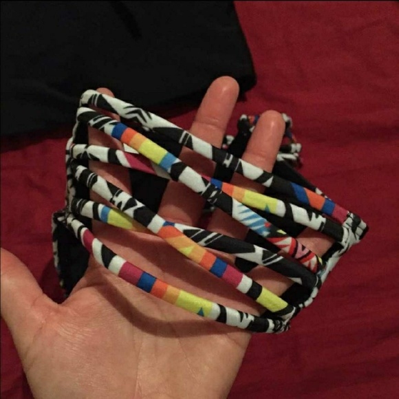 Aztec bikini - Picture 5 of 5